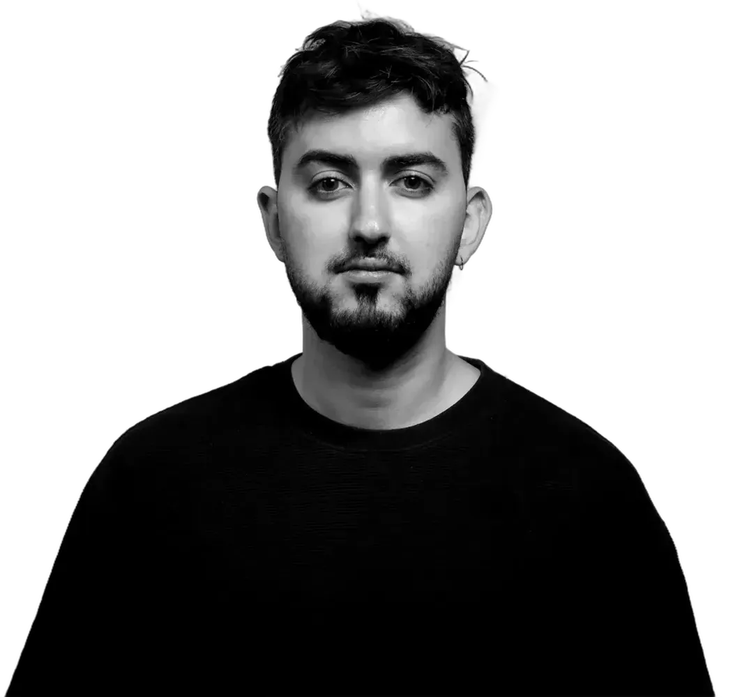 Leonardo Campello, retrato en blanco y negro, de frente